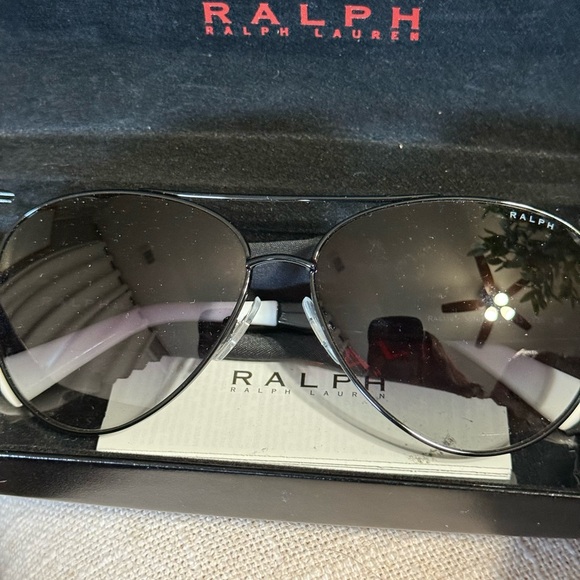 Ralph Lauren Sunglasses - Picture 14 of 14